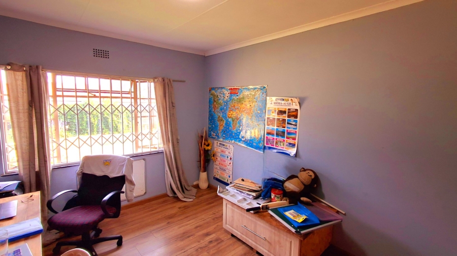 4 Bedroom Property for Sale in Vaalpark Free State